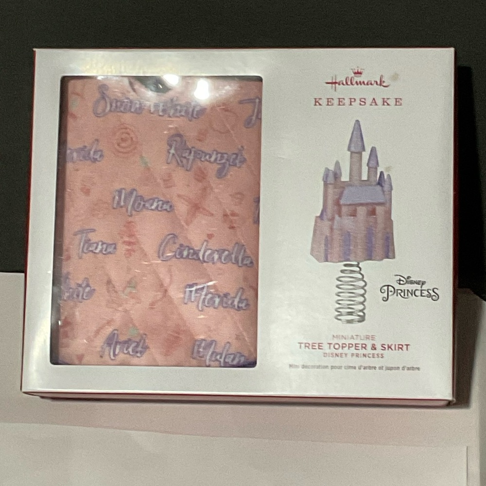 Hallmark Keepsake Disney Princess Tree Topper and Skirt - NIB - Picture 3 of 6